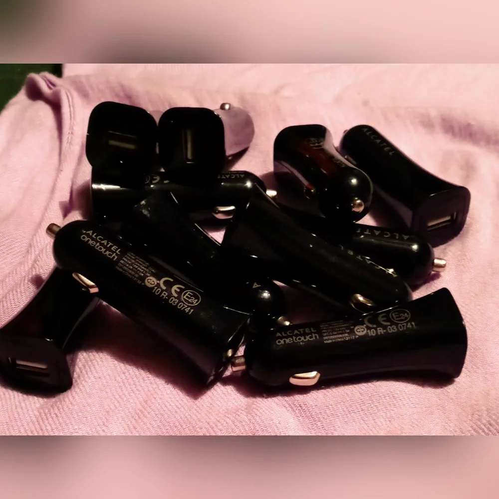 Alcatel Onetouch Phone Car ADAPTOR Charger is a model cc40 3 for $4